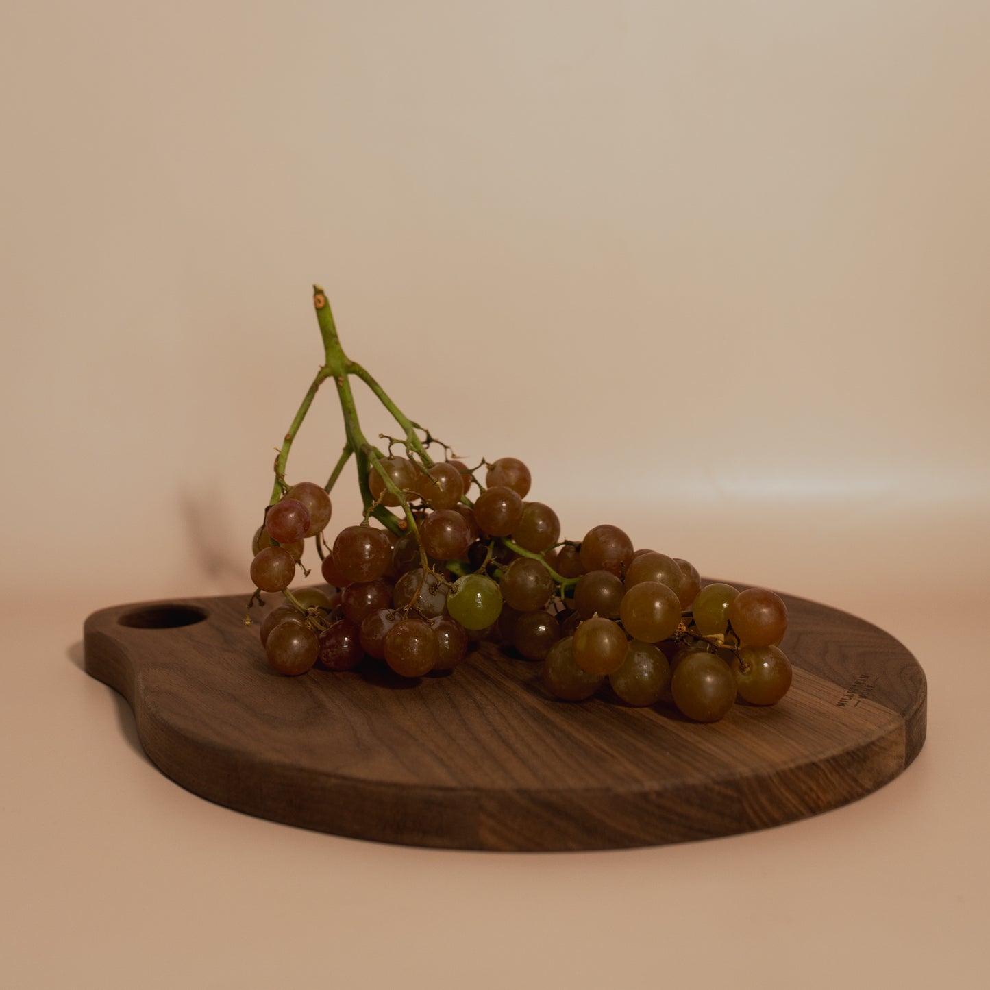 The Handcrafted Round Cutting Board