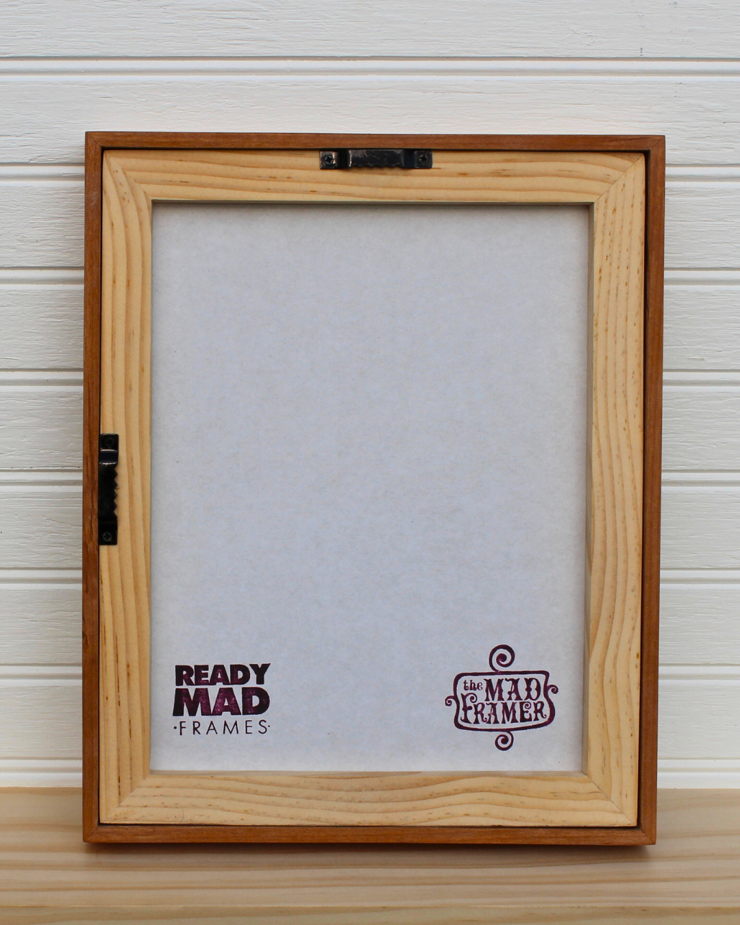 Classic Museum Frame with Backing Strainer
