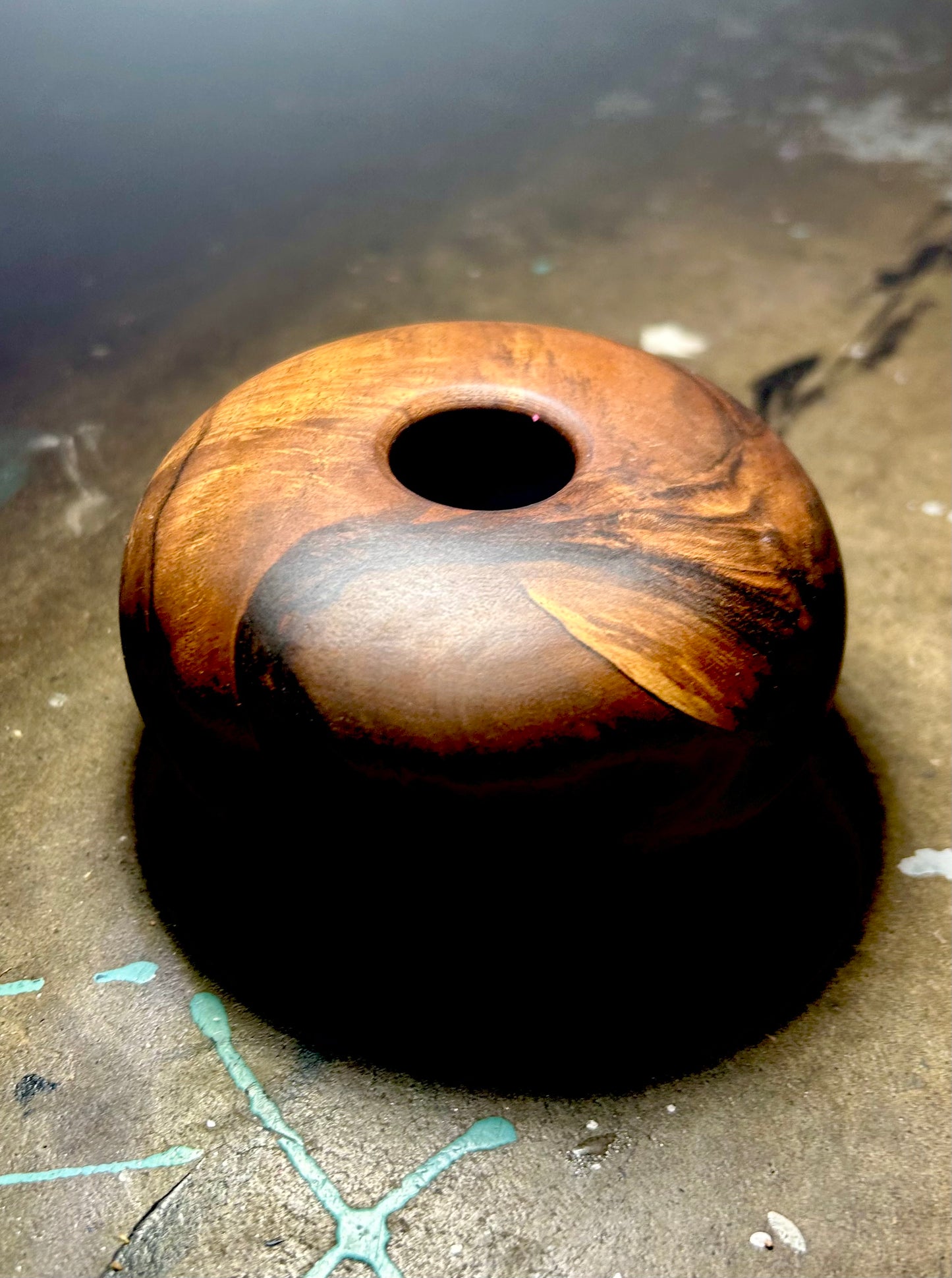 Bastogne Walnut Hollow Form