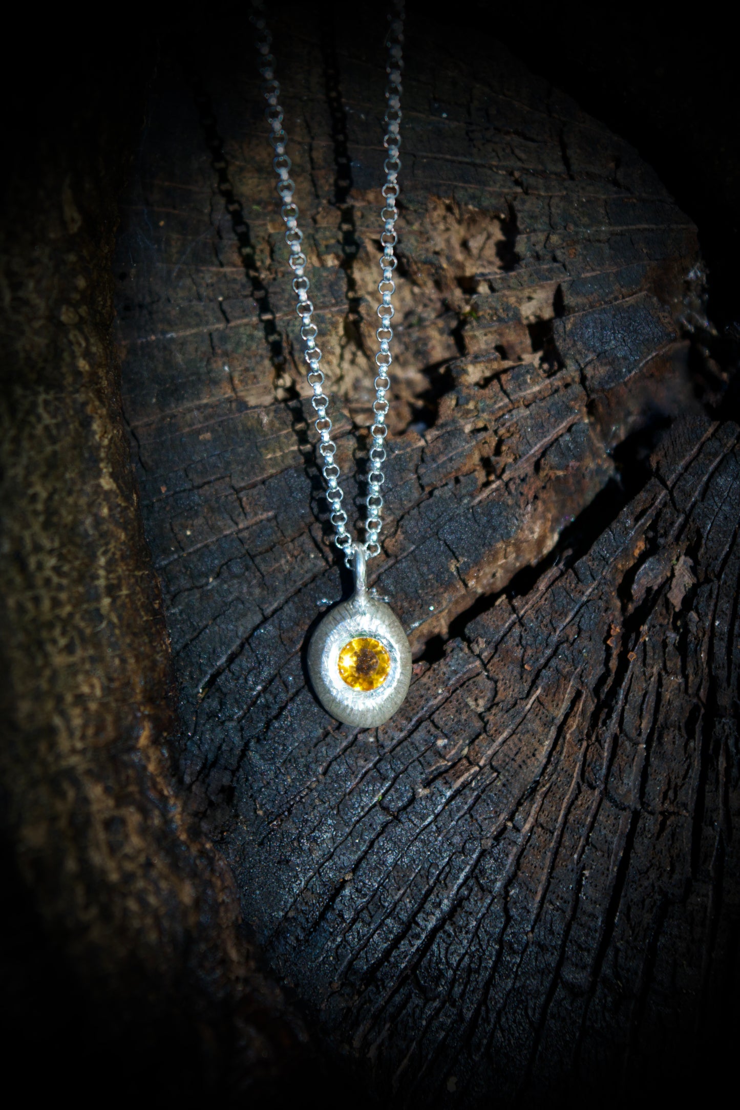 Glimmer Necklace