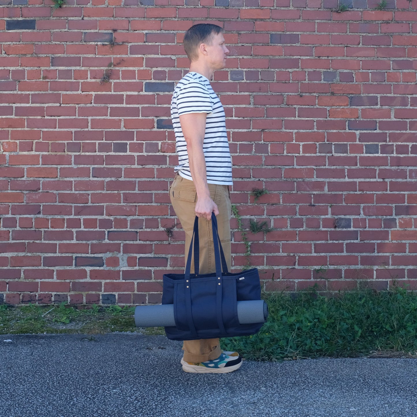 Beachwood Yoga Tote Bag in Tobacco