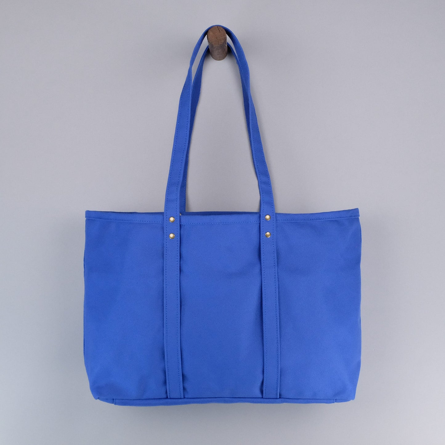 Beachwood Yoga Tote Bag in Regatta Blue