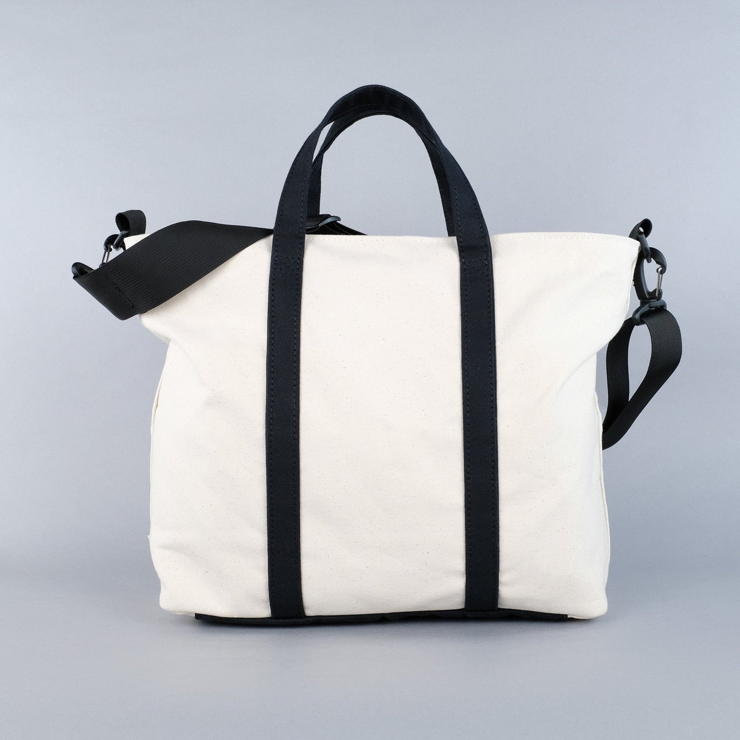 Woodbine Zip Tote Bag in Natural & Black