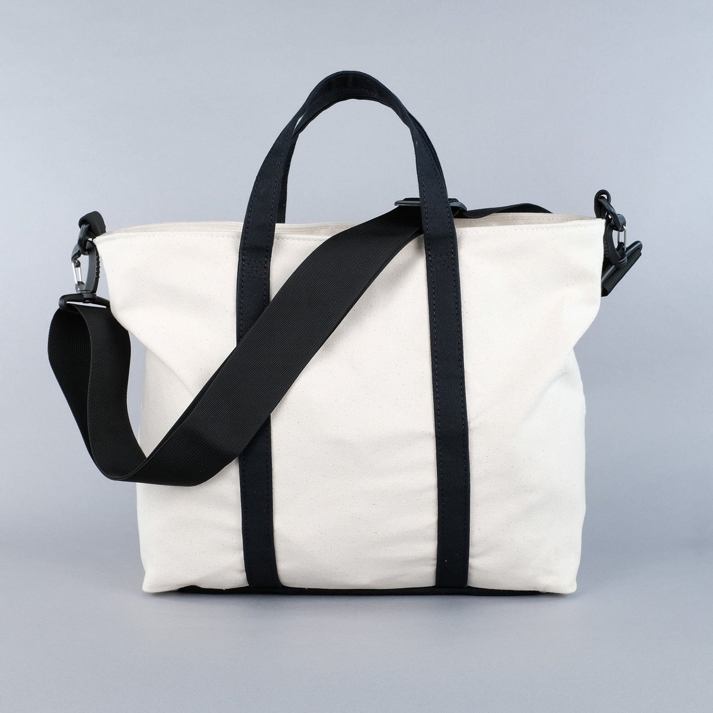 Woodbine Zip Tote Bag in Natural & Black
