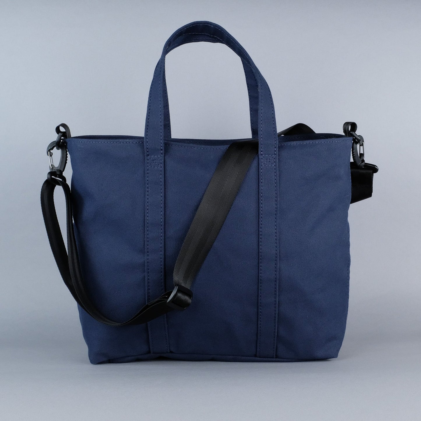 Woodbine Zip Tote Bag in Navy