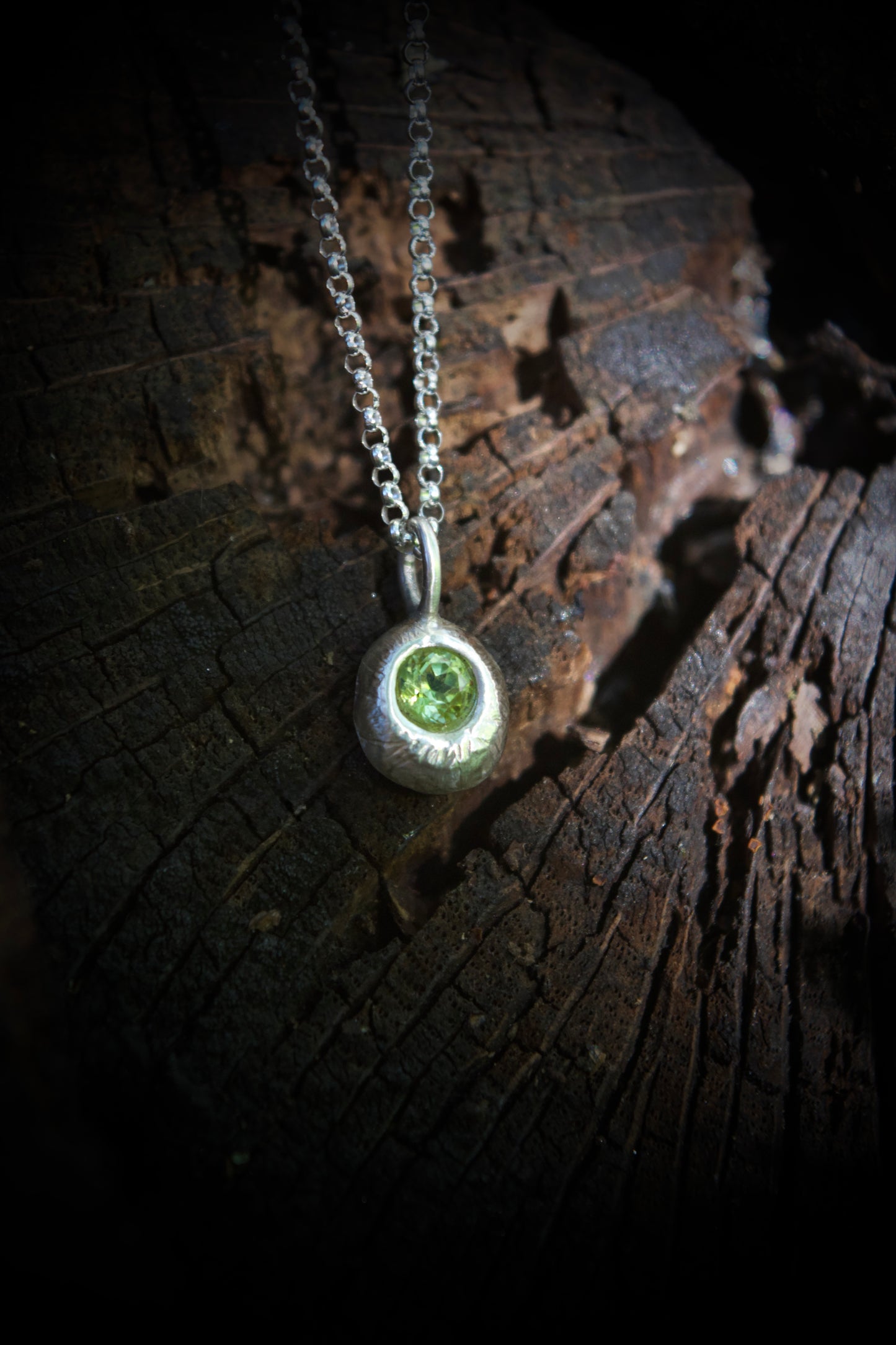 Glimmer Necklace