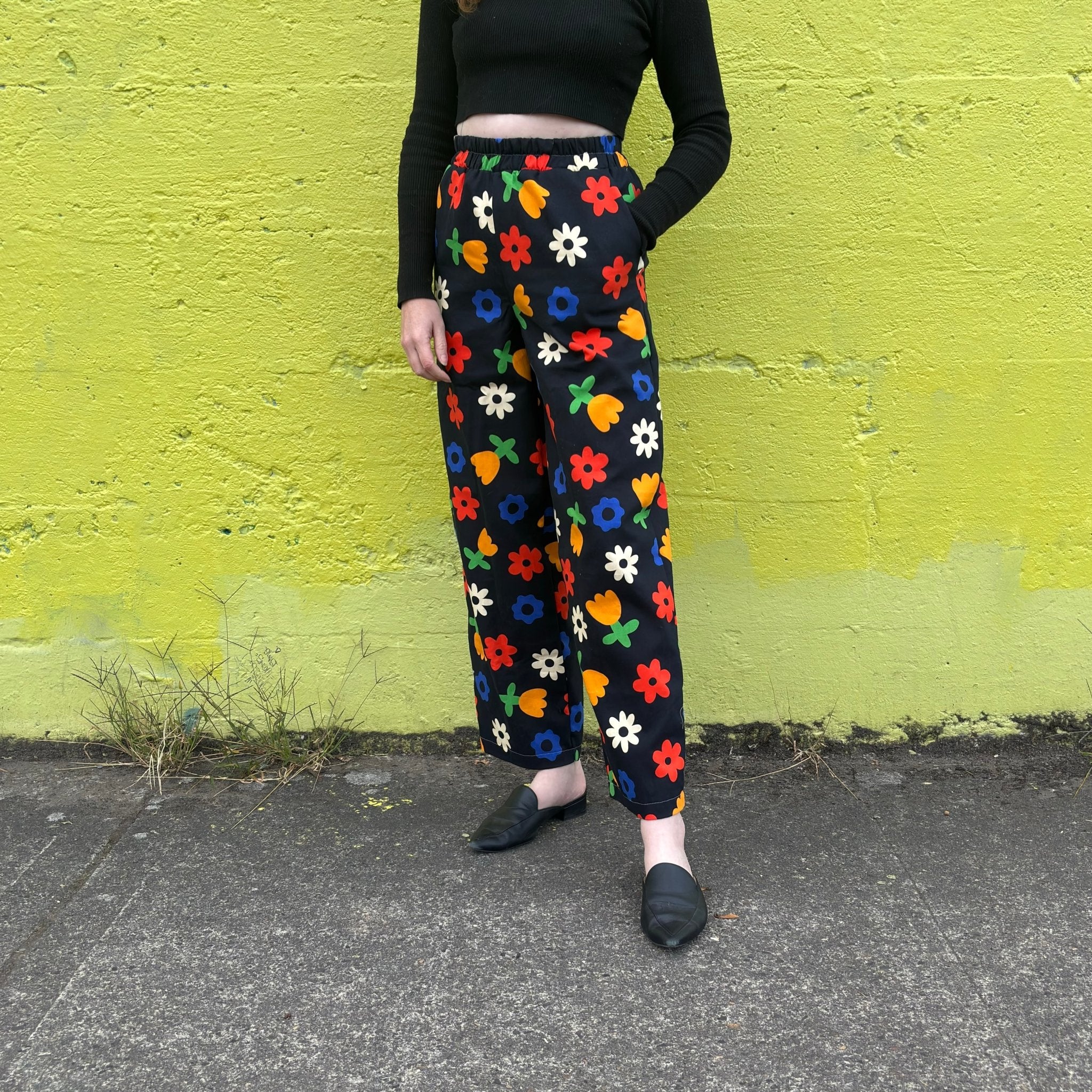 Stevie Pant | Floral Black - Aware House