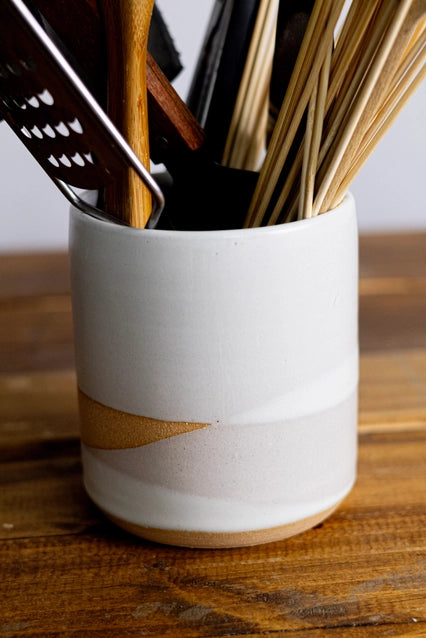 Criss-Cross Utensil Holder