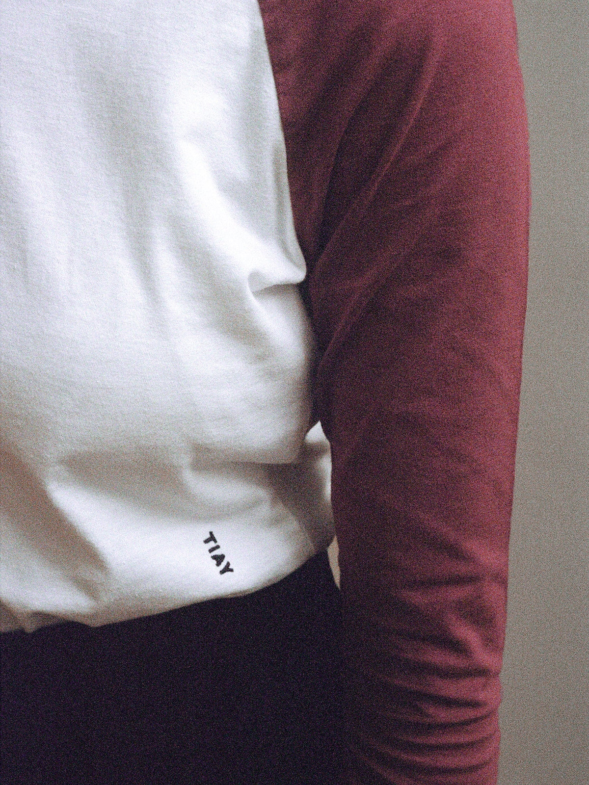 Slim Fitted Raglan Baseball T-shirt | Rouge/White-6