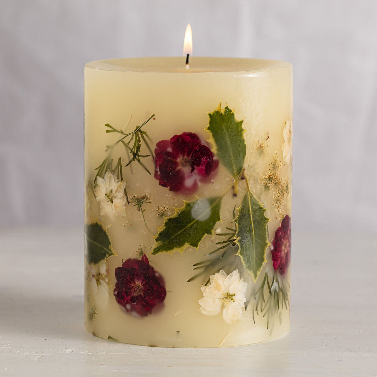 Signature Botanical Candle | Winterberry Frost-zoom-4