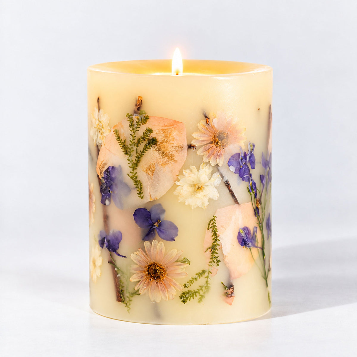 Signature Botanical Candle | Vanilla Rain-zoom-1