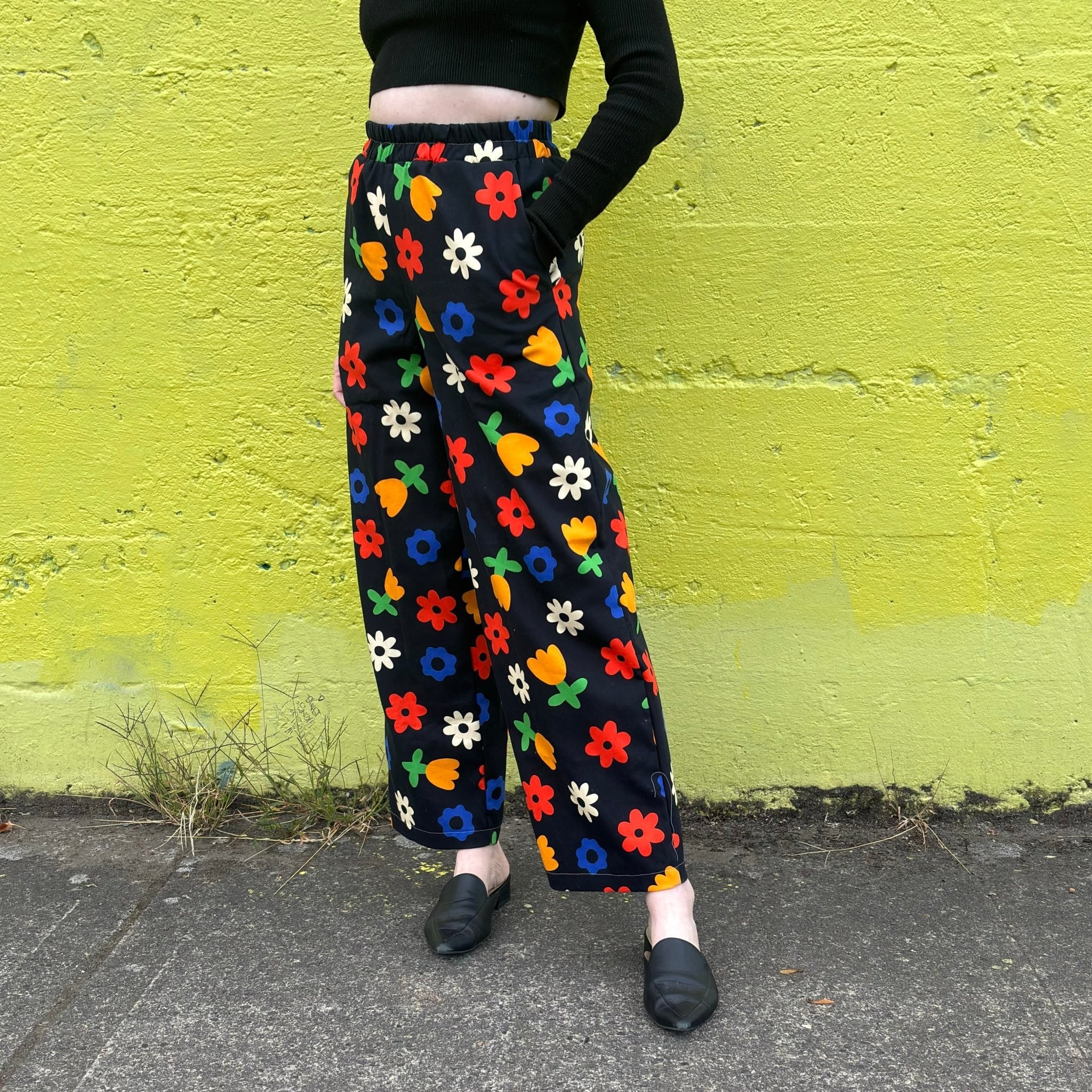 Stevie Pant | Floral Black - Aware House