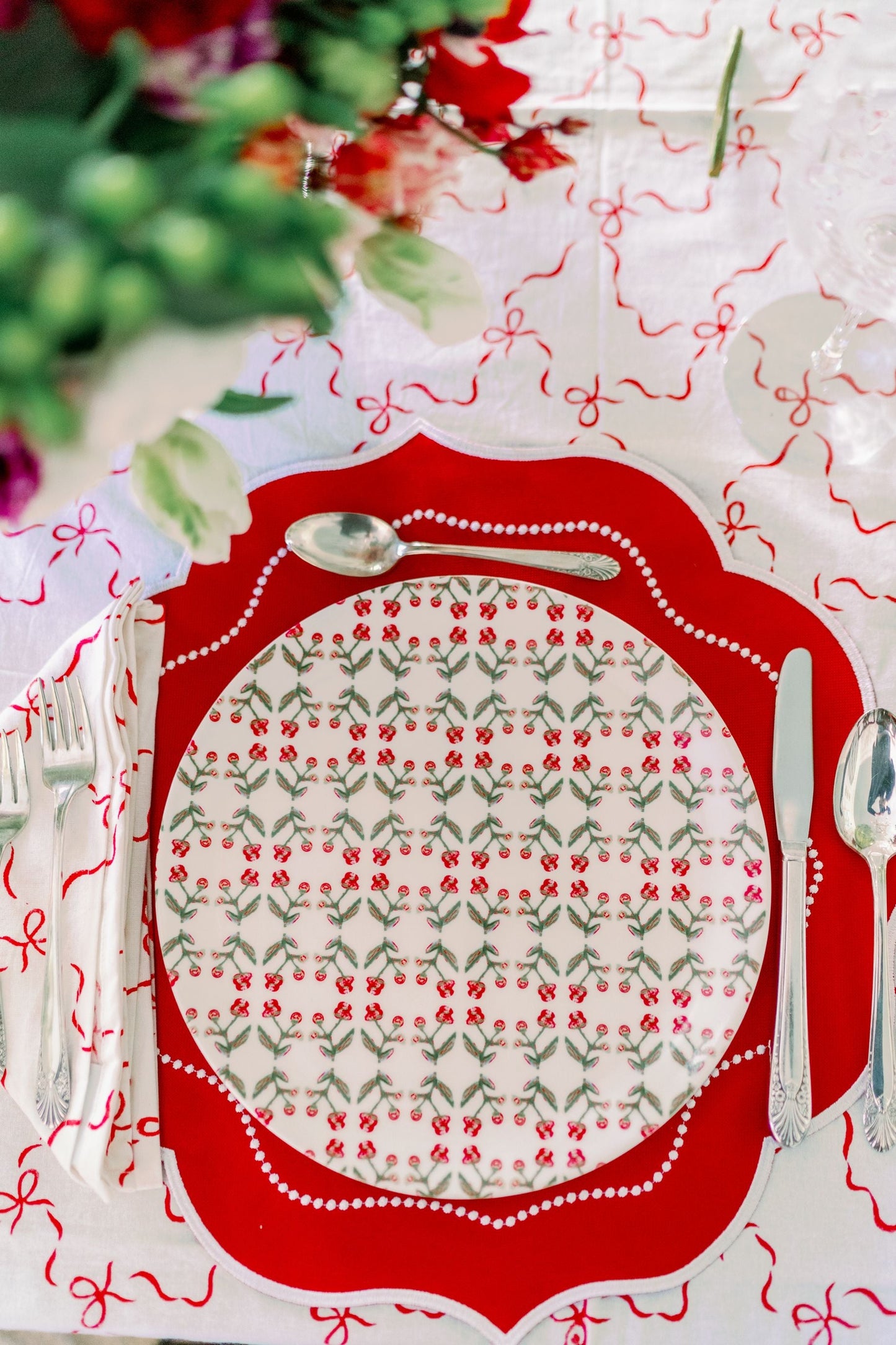 Holiday Berry Antonia China Plate