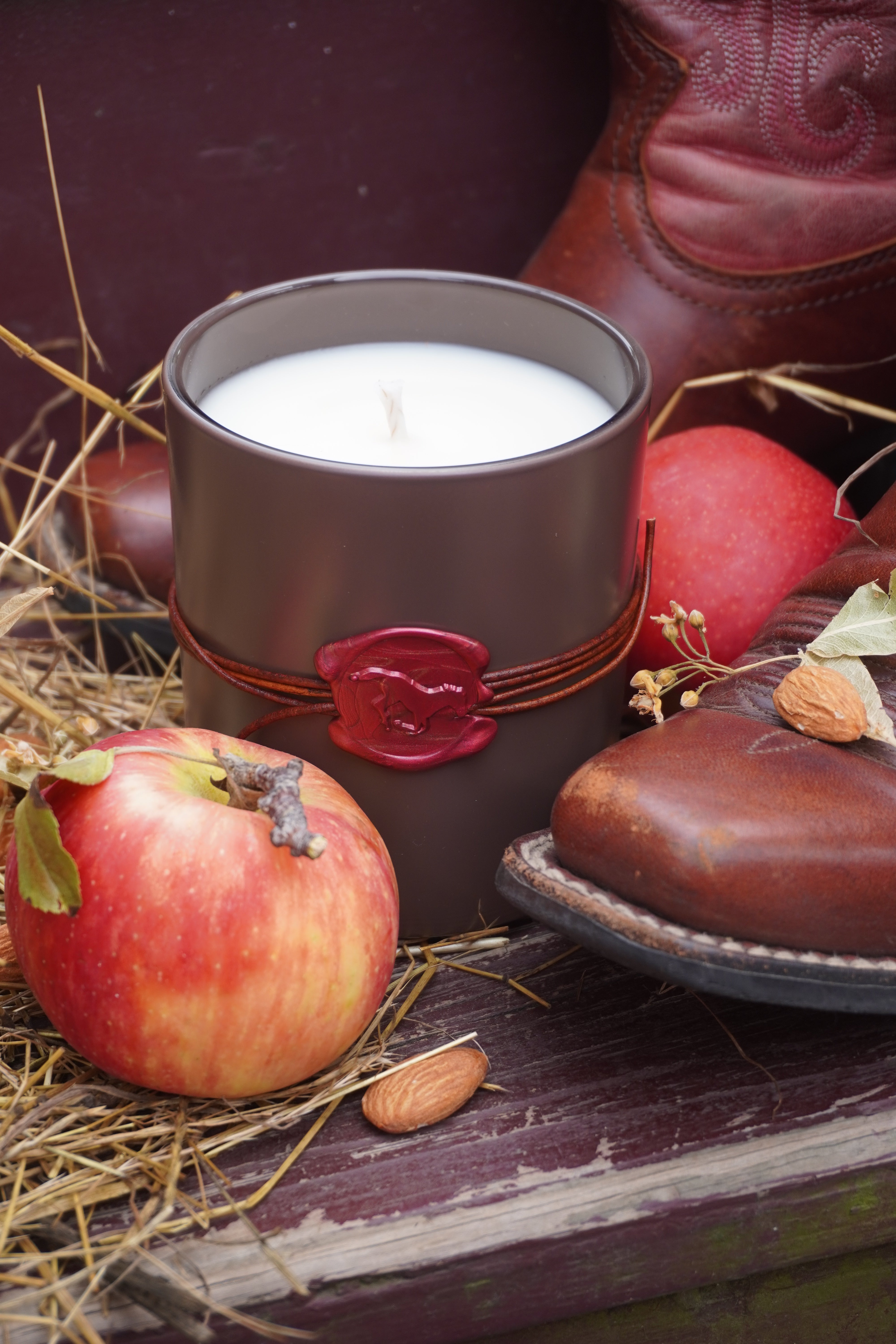 Red Mare Candle-zoom-2