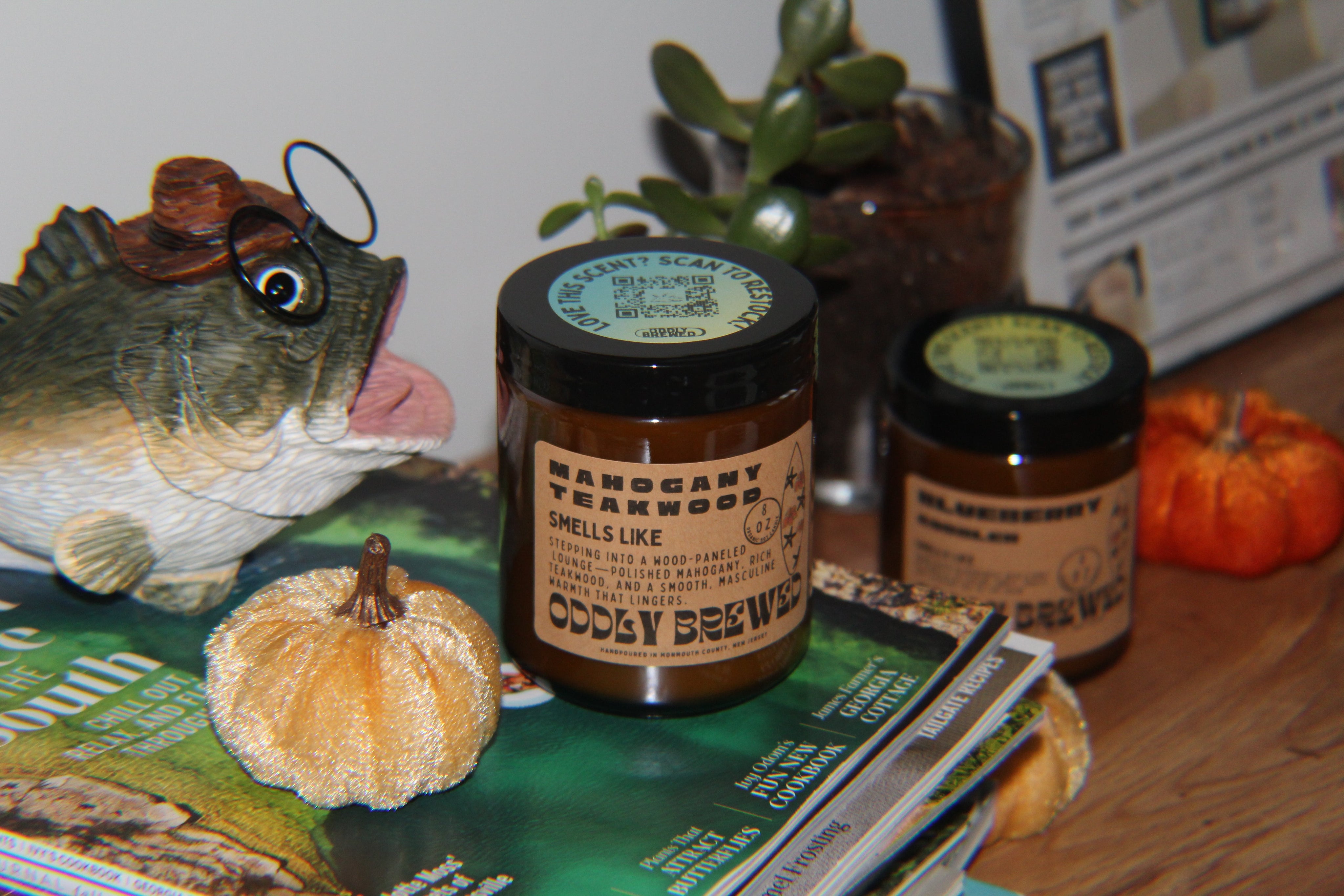 Mahogany Teakwood Soy Candle-zoom-2