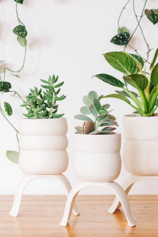 Ceramic Raised Plant Pot-2