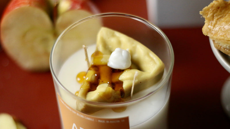 Apple Pie Container Candle-zoom-