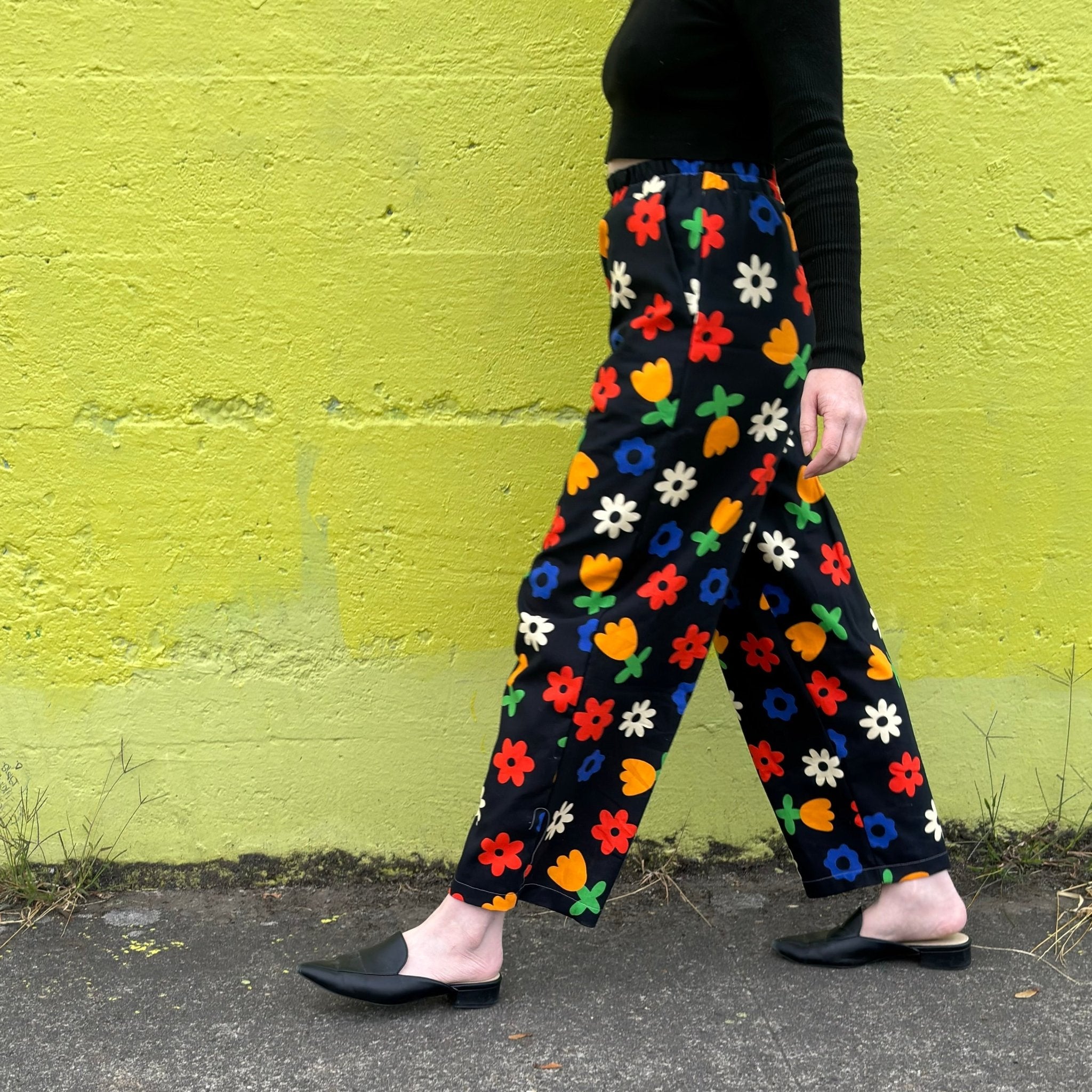 Stevie Pant | Floral Black - Aware House