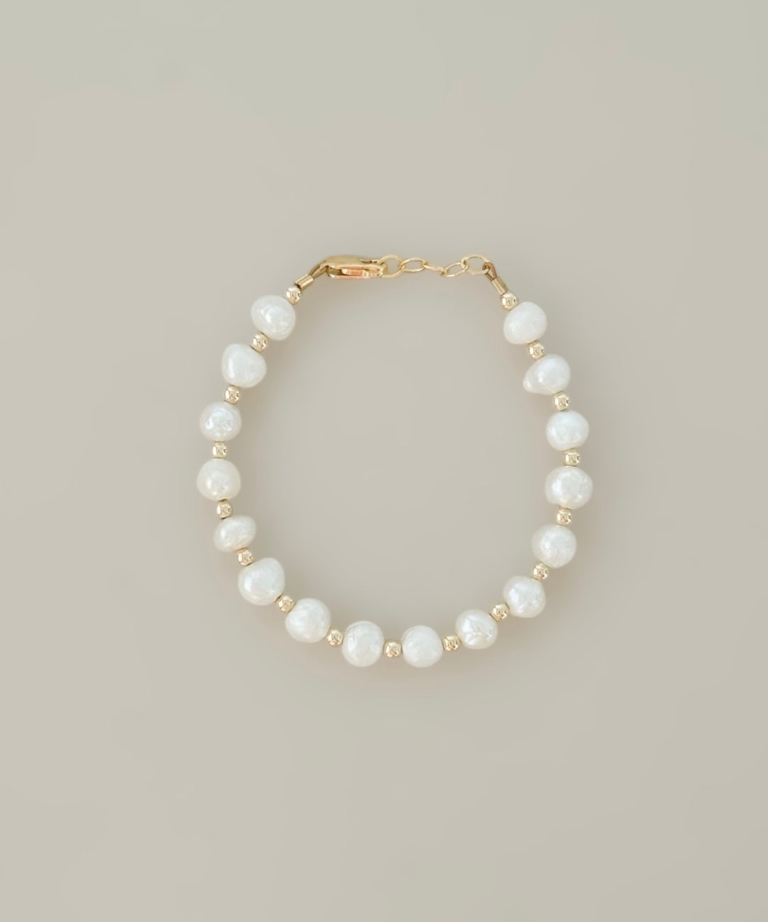 Freshwater Pearl Bracelet | Gold Beads-zoom-1