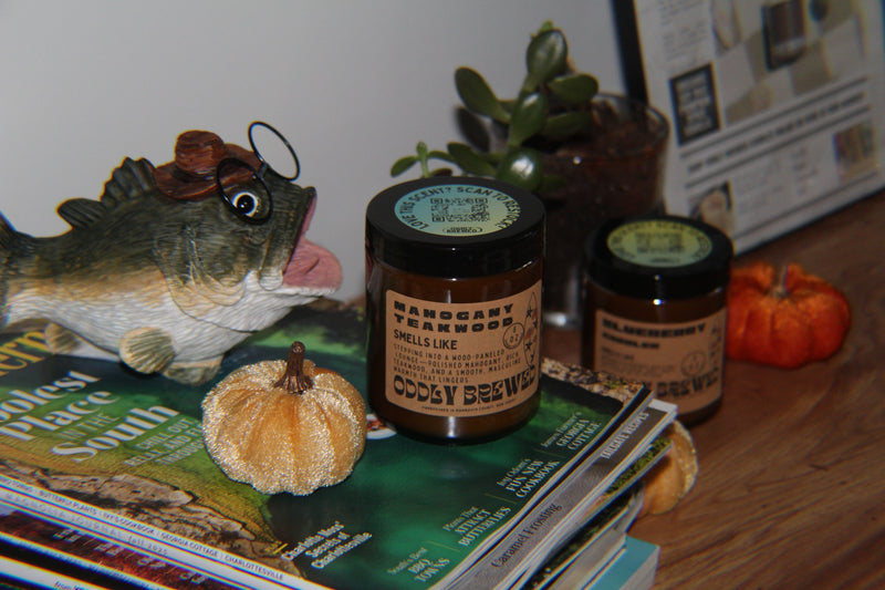 Mahogany Teakwood Soy Candle-zoom-