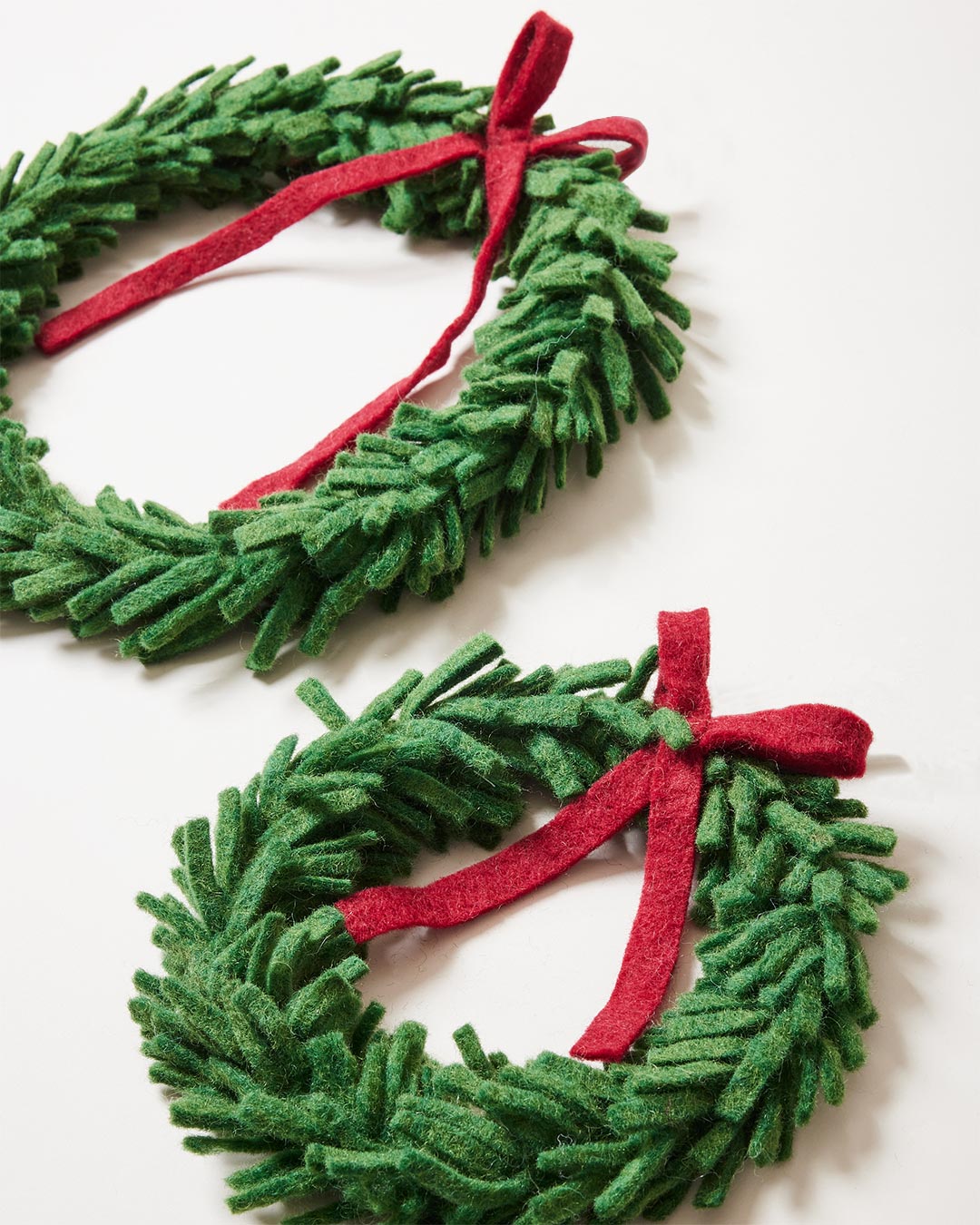 Artisan Felted Wool Wreath-zoom-2