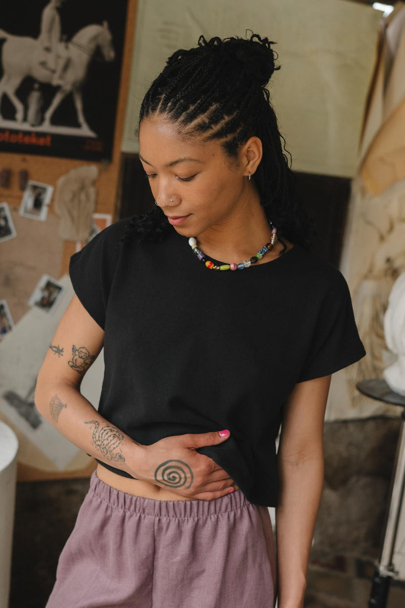 Saturday Tee | Graphite-zoom-