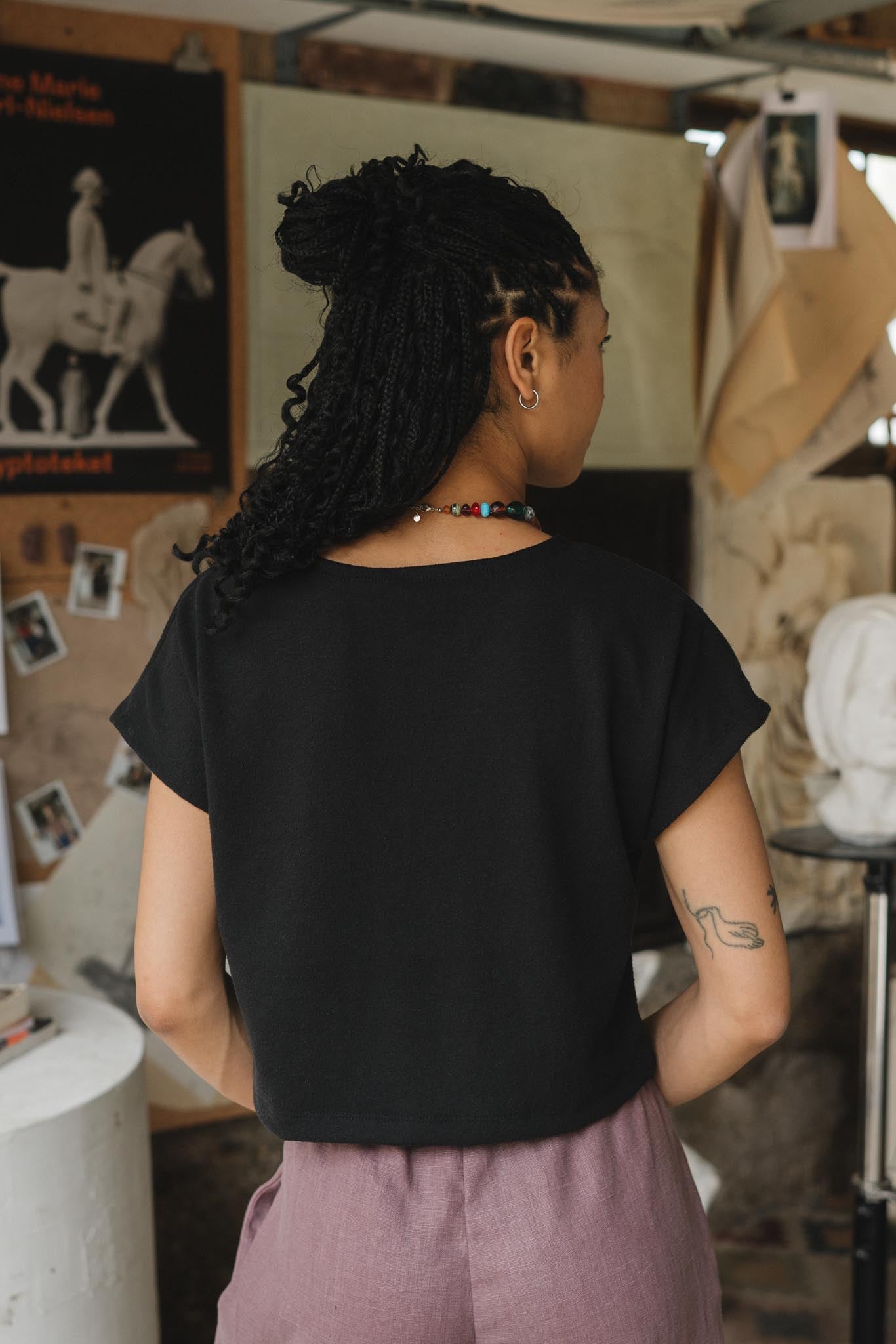 Saturday Tee | Graphite-zoom-3