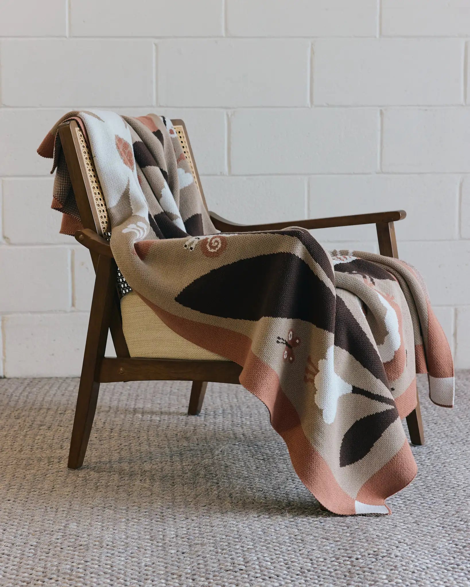 Bugs in Love Throw Blanket-zoom-10