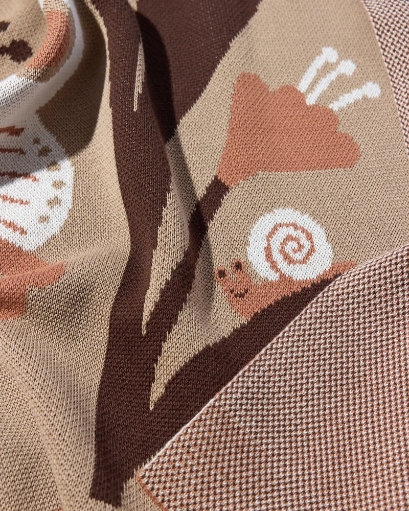 Bugs in Love Throw Blanket-zoom-