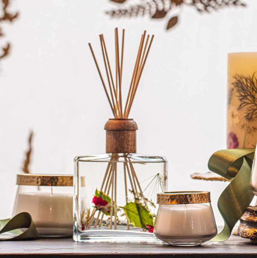 Signature Botanical Reed Diffuser | Winterberry Frost-3