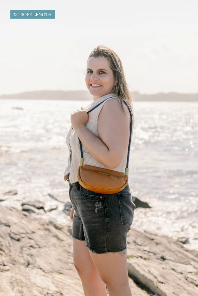 Clam Shell Bag in Brown Leather-zoom-
