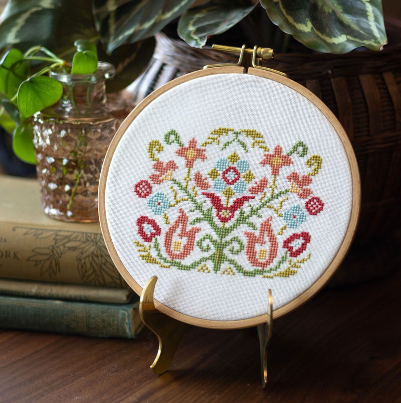 Clara's Garden Cross Stitch Hoop Kit-zoom-
