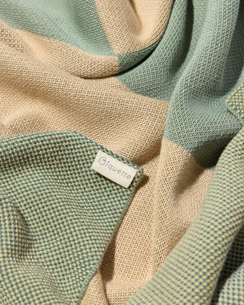 Cool People Live Here Throw Blanket-zoom-