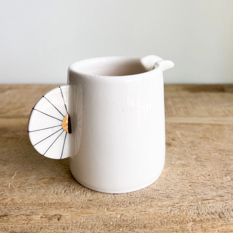 Petit Soleil Creamer-zoom-3