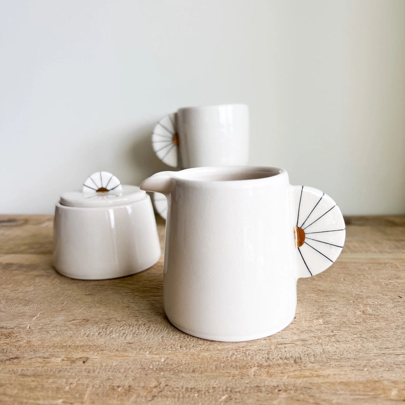 Petit Soleil Creamer-zoom-2