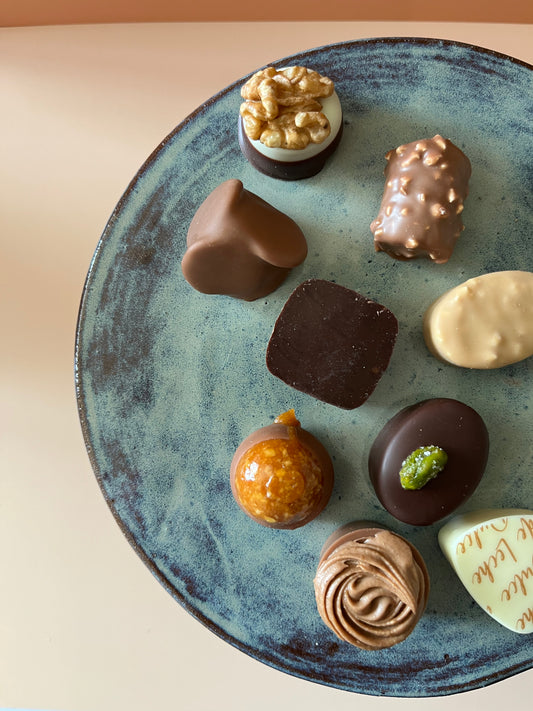 Crescent Dessert Stand