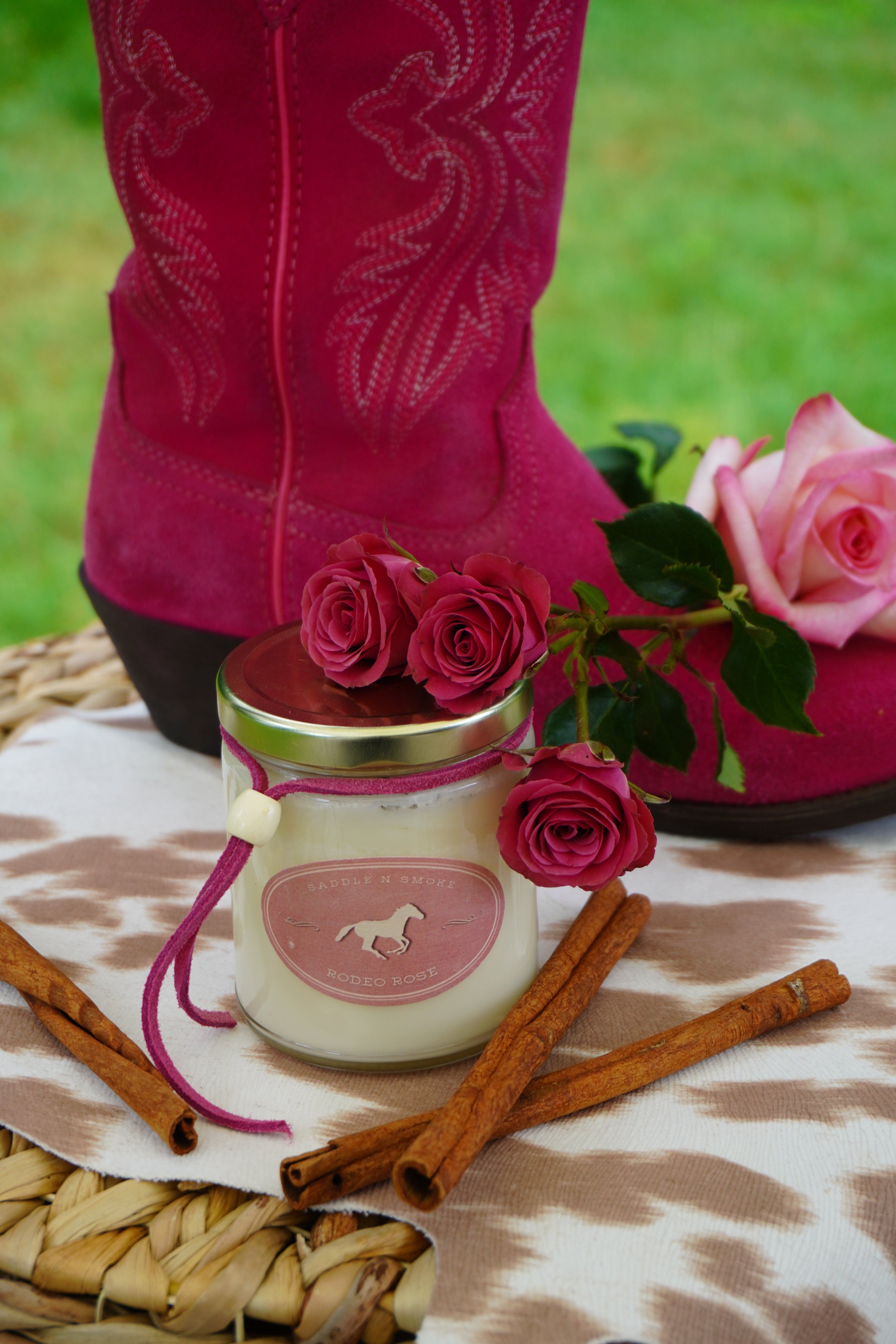 Rodeo Rose Candle-zoom-3