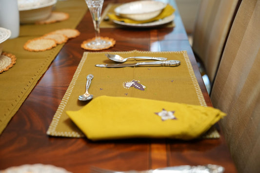 Floral Flutter Embroidered Table Linen Set