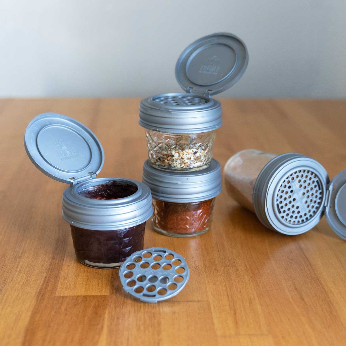 reCAP® Mason Jar Shaker Lid For Spices, Regular Mouth, 4-pack-zoom-3