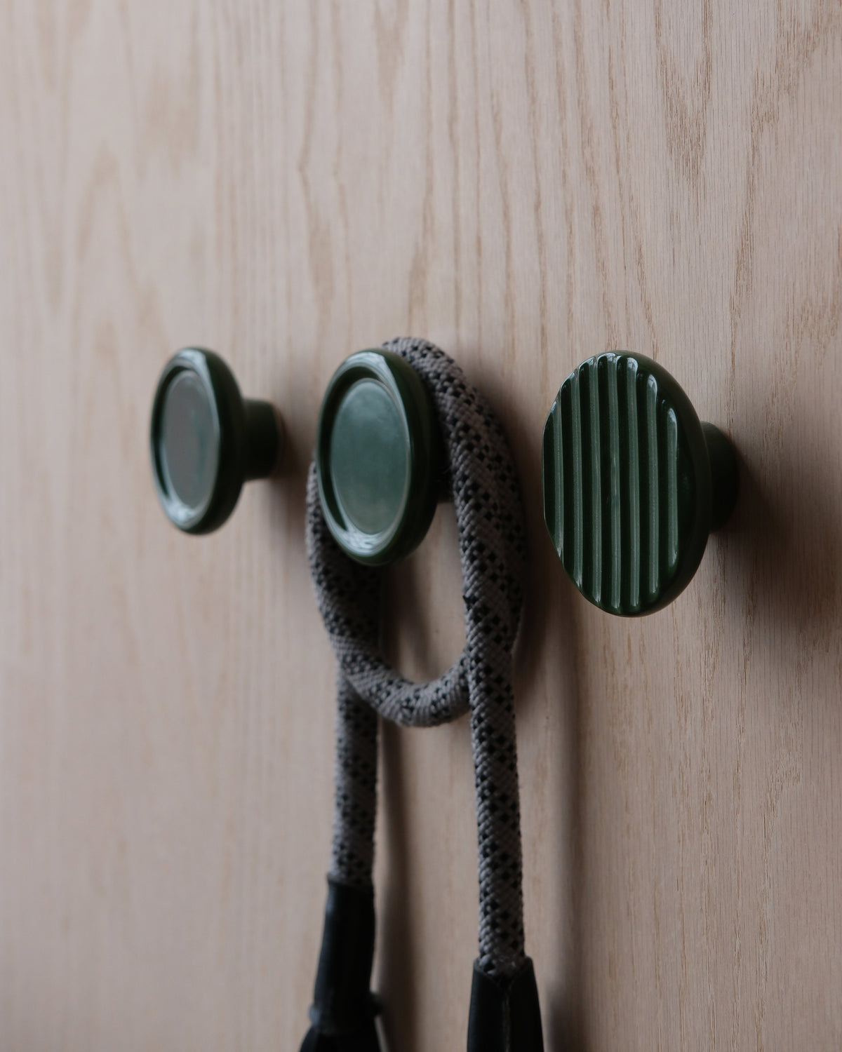 Sequence coat hook - Revolve-19