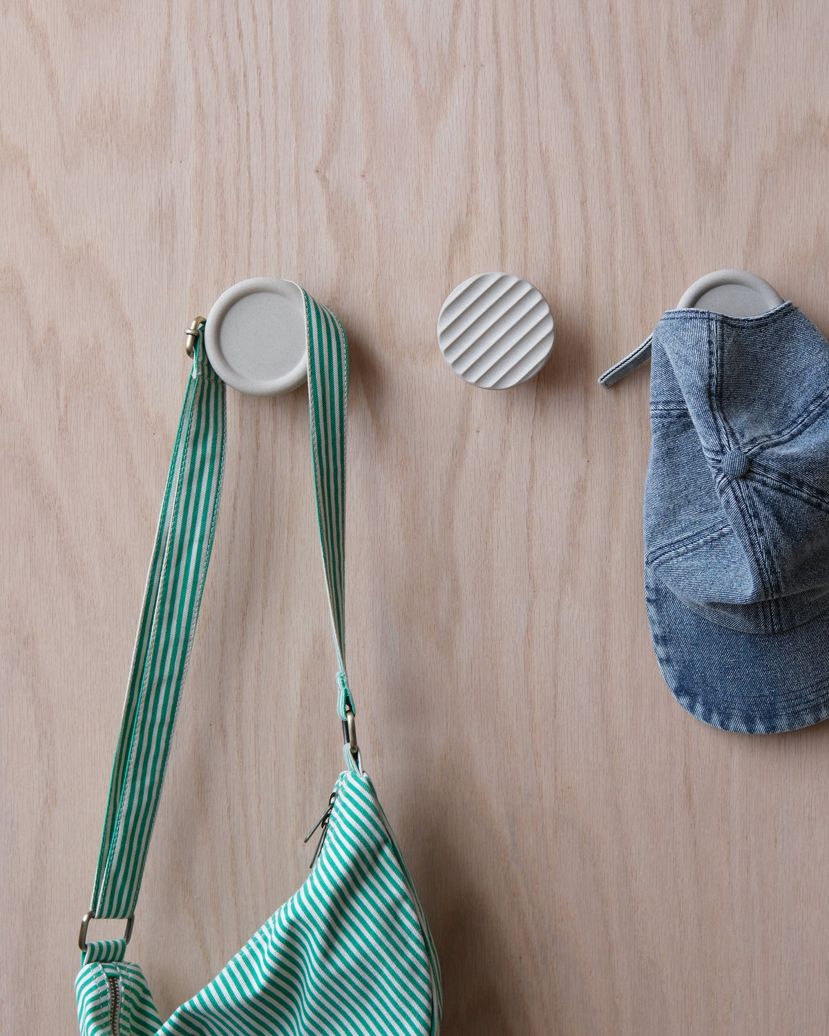 Sequence coat hook - Revolve-14