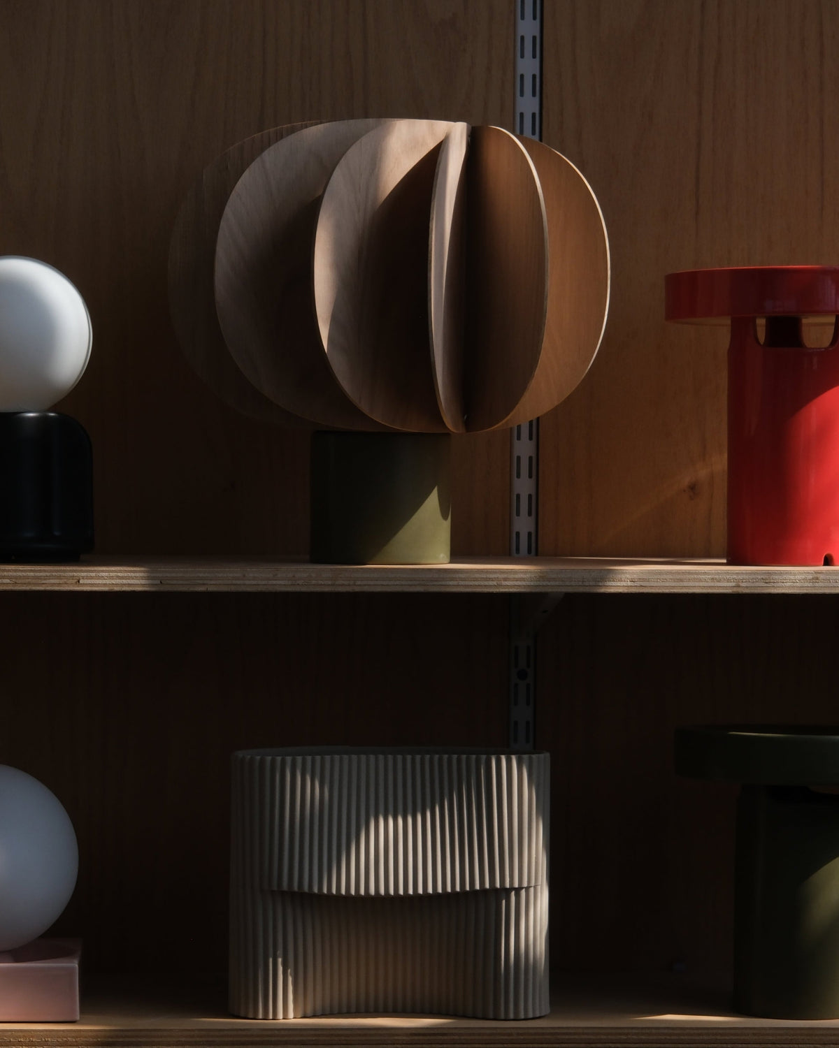 Fin Table Lamp-zoom-8