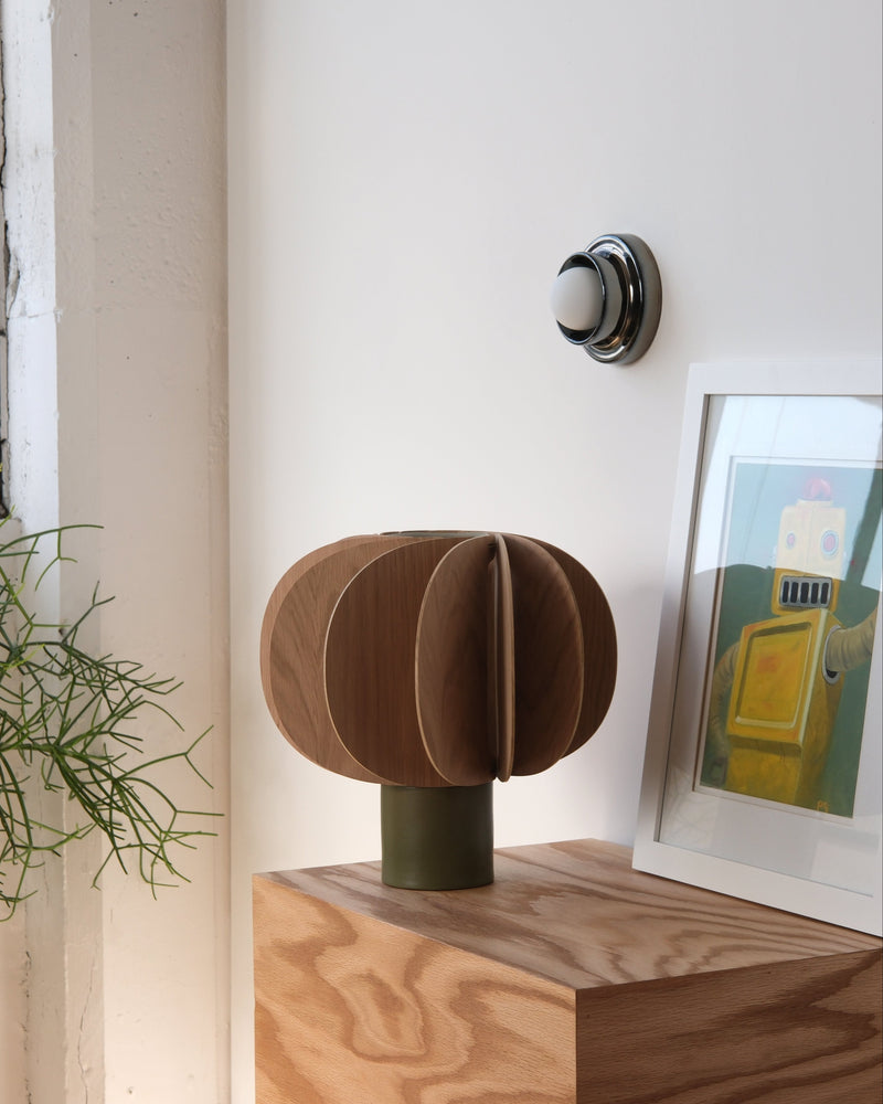 Fin Table Lamp-zoom-