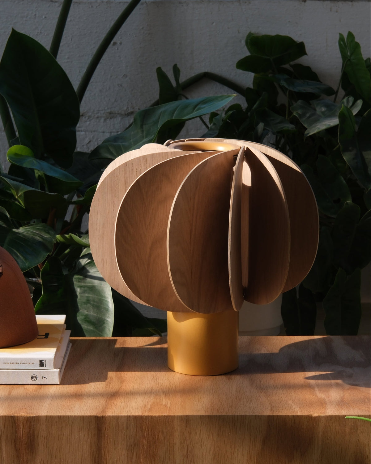 Fin Table Lamp-zoom-6