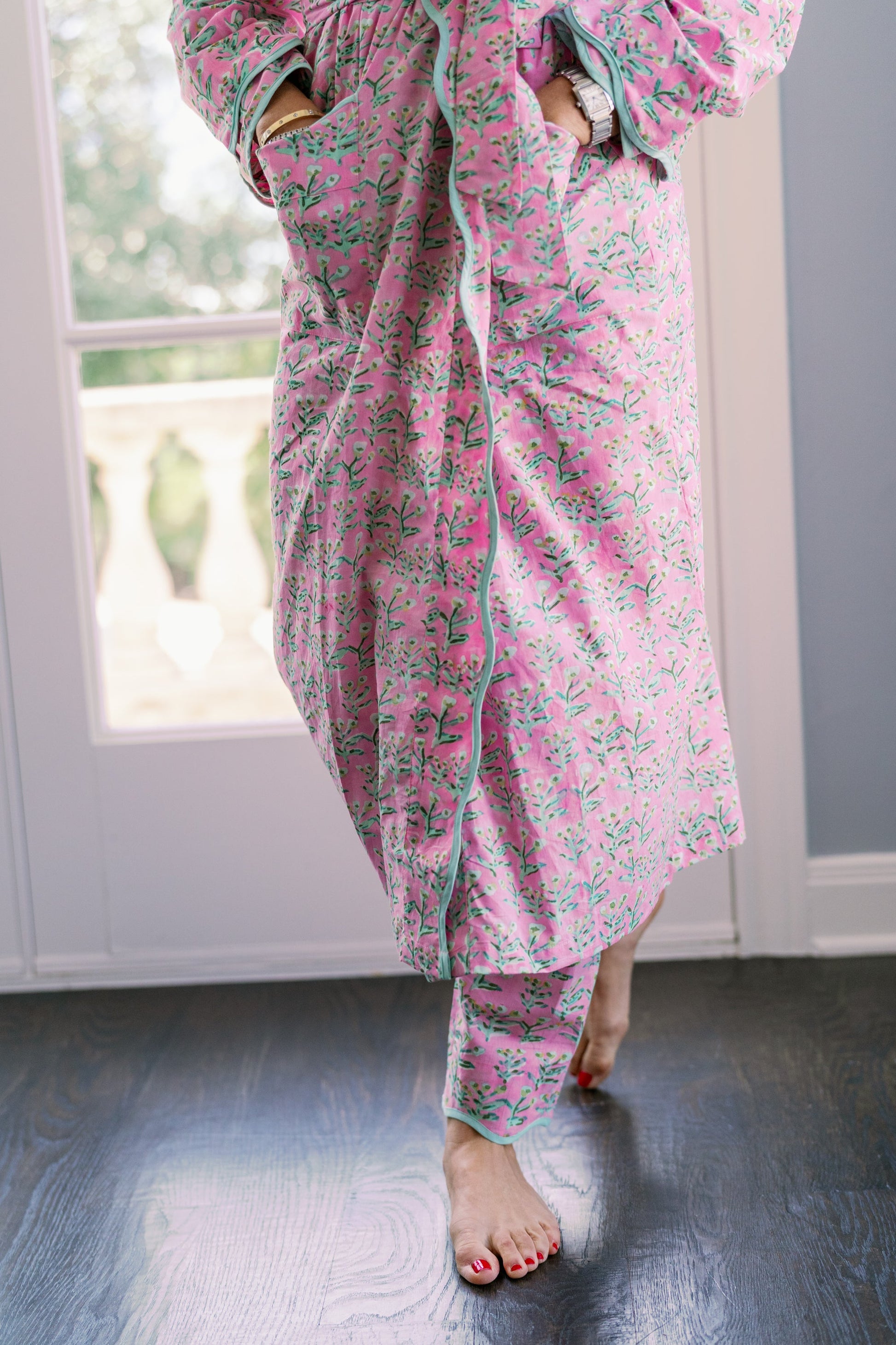 Adult Sydney Robe (Tulip Pink)-3