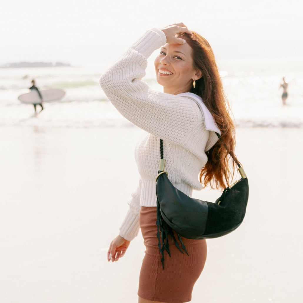 Sling Bag in Black Leather-2