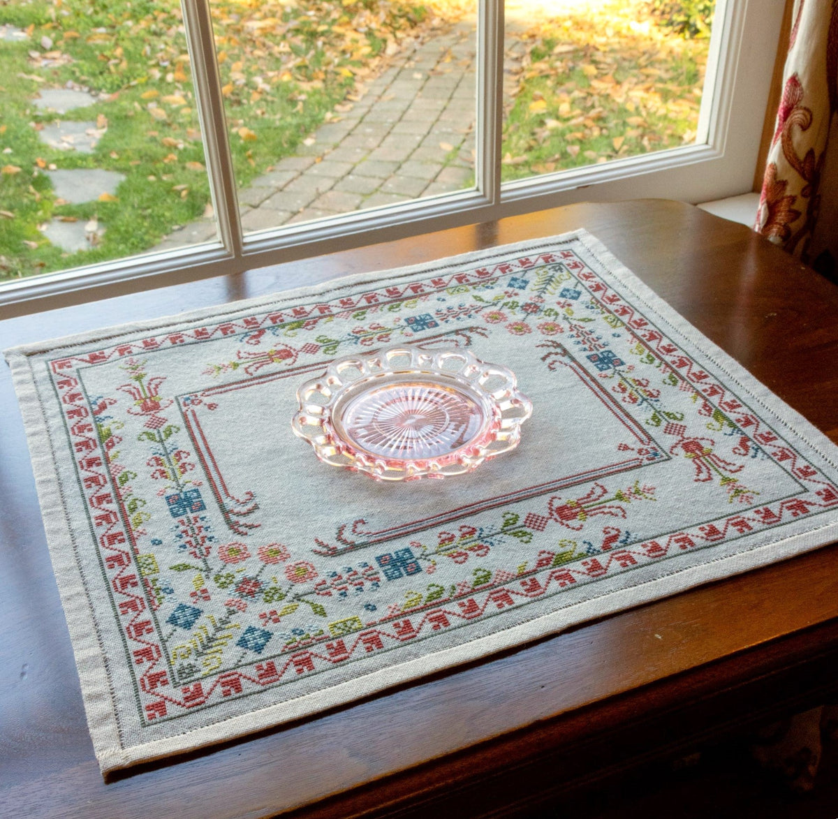 Evangeline Border cross stitch folk embroidery kit-zoom-3