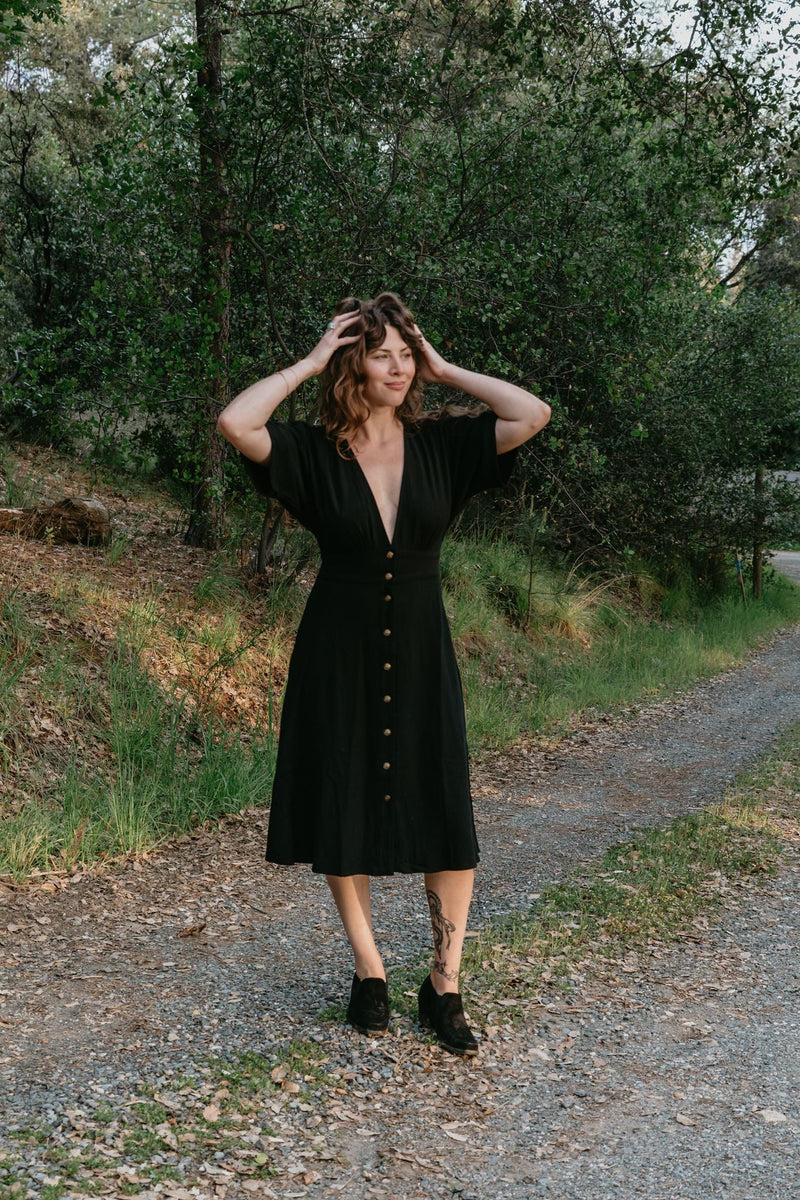 Finley Dress in Black Linen-zoom-