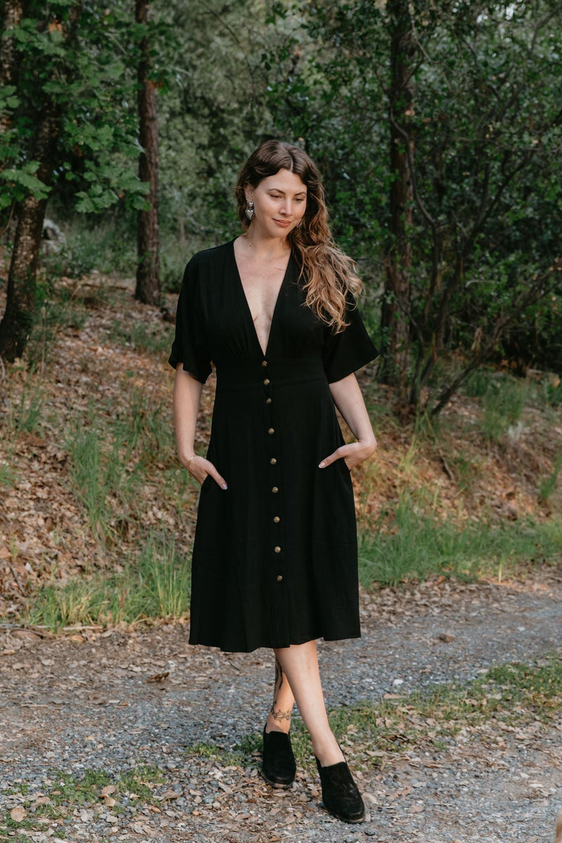 Finley Dress in Black Linen-zoom-