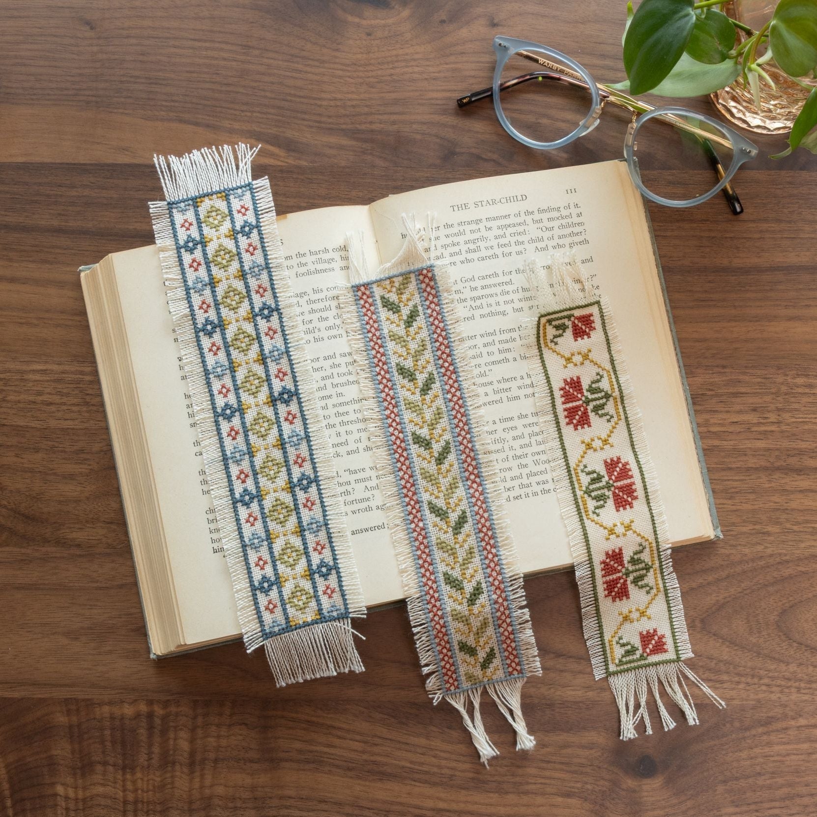 Folk Fabric Sampler Ivory Cross Stitch Kit-zoom-1
